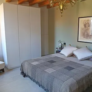 Shuttered Dreams Venice Appartement