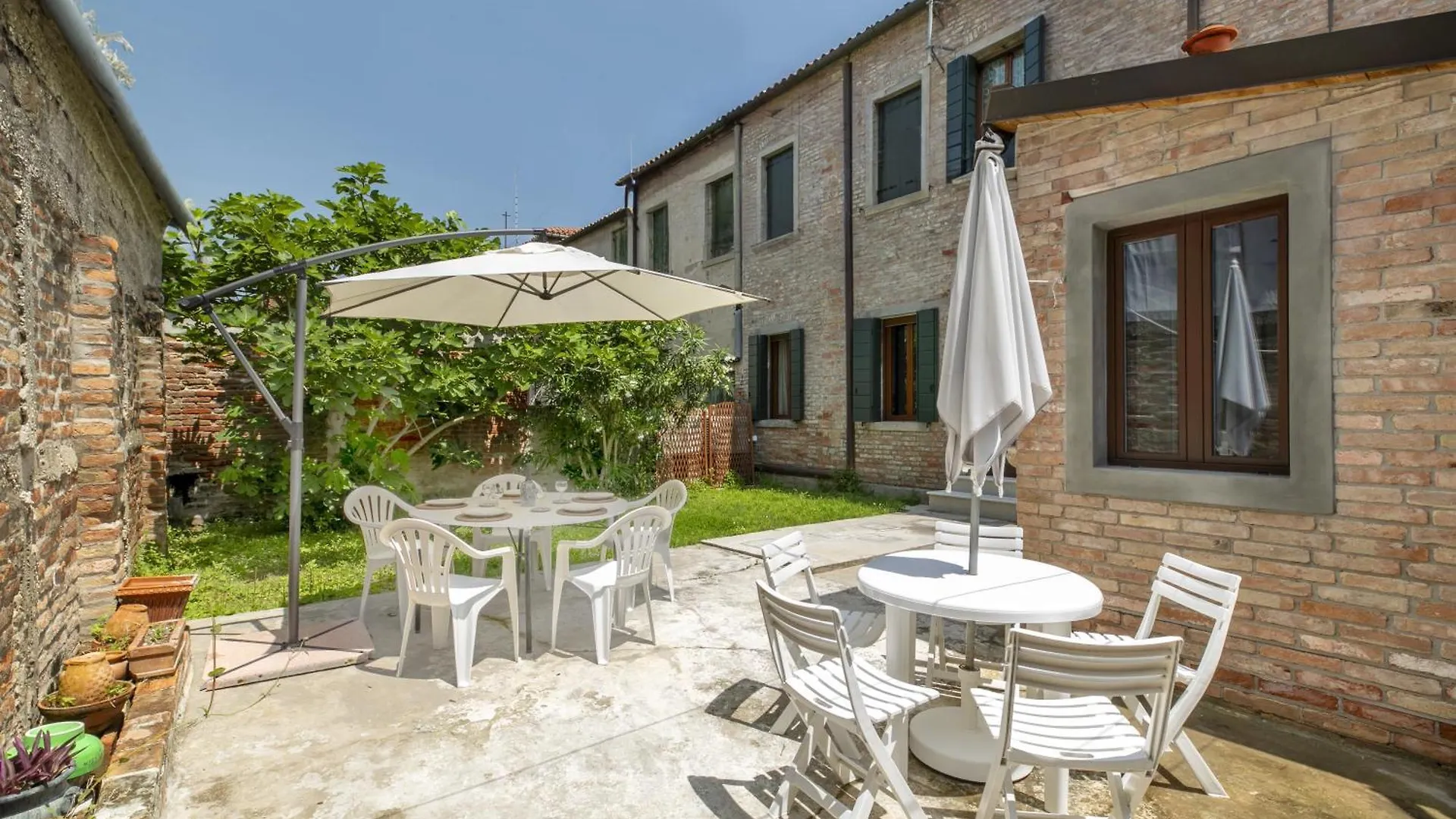 Ca' Bernardo Apartment Murano 0*,  Italy
